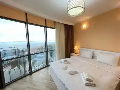 ApartHoliday Lux Batumi - 2