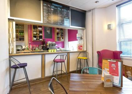Yha Thameside - 15
