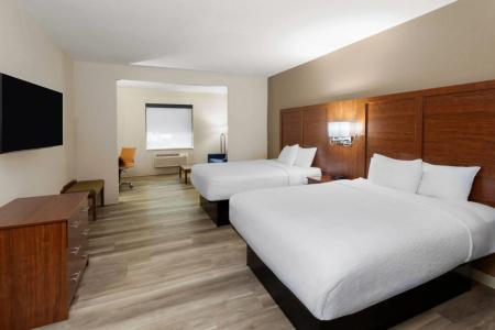 Microtel Inn & Suites by Wyndham College Station - 30