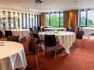 St Moritz - MGallery by Sofitel - 35