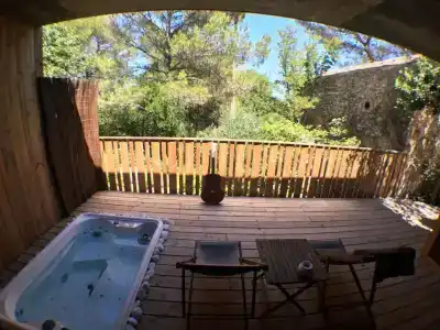 Bien Loin d'Ici Spa b&b - 4