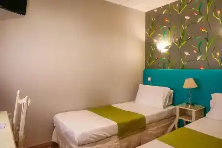 Hôtel Le Médiéval - 33