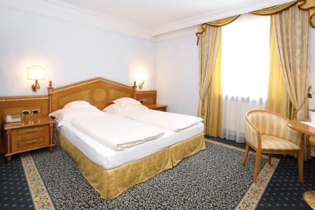 CityGoldener Adler B&B - 50
