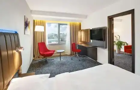 Park Inn by Radisson Kyiv Troyitska - 3