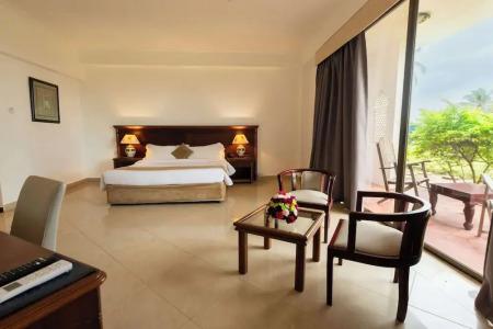 Golden Tulip - 117