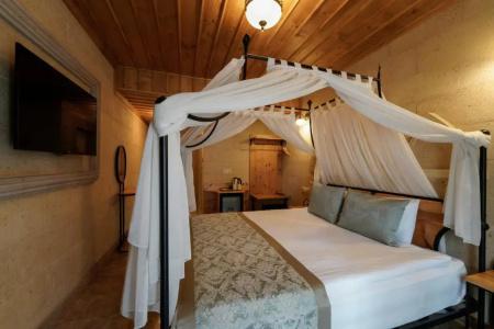 Luxury Cratus Stone Palace - 4
