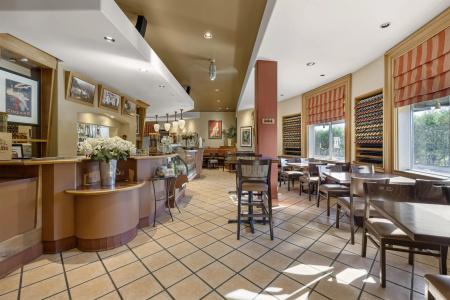 Best Western Plus Stoneridge Inn & Conference Centre Ontario - 25