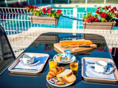 Ibis Budget Hyères - 10
