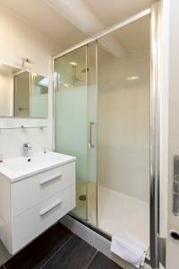 Hôtel Edmond Rostand - 28