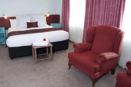 SureStay by Best Western The Clarence on Melville - 40