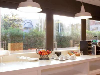ibis budget Montpellier Sud Près d'Arènes - 29