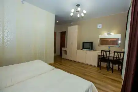 Зеленый городок - 8