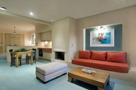 Voreina Gallery Suites - 45