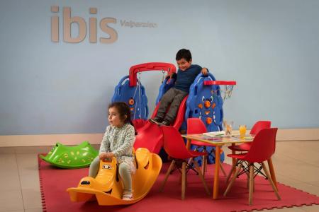 ibis - 18