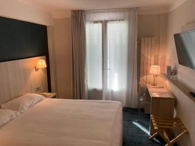 Quality Hôtel Christina Lourdes - 63