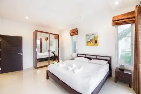 Oriental Beach Pearl - 83