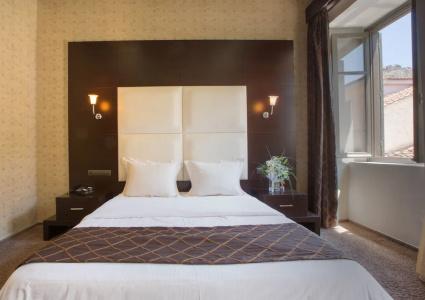 Aion Luxury - 60