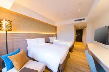 DoubleTree by Hilton Okinawa Chatan Resort - 3