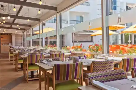 30 Degrees - Pineda Splash - 17