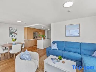 Burleigh Beach Tower - 181