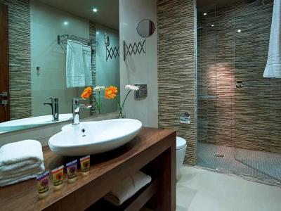 Elotis Suites - 39
