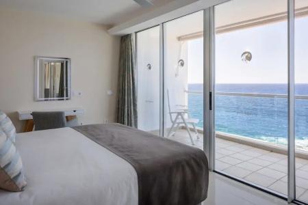 Pearly Grey Ocean Club & Suites - 85