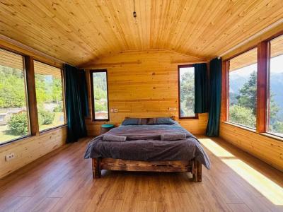 Heshkili huts Svaneti - 3