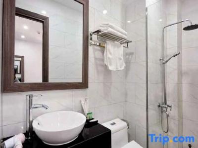 Mega Light - Managed By Rhm Group - 42