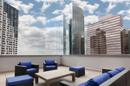 Hilton Garden Inn Long Island City - 25