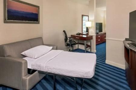 Hilton Garden Inn - 23
