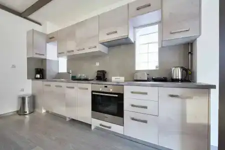 Athenian Residences - 186