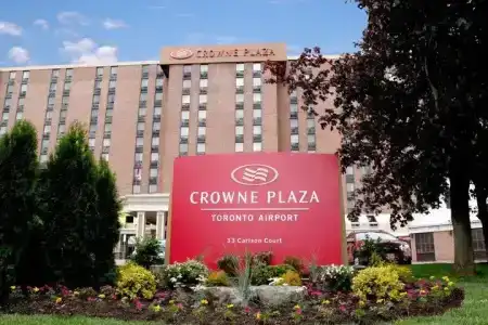 Crowne Plaza Airport, An Ihg - 16