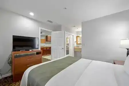 Quality Suites Atlanta Buckhead Village North - 50