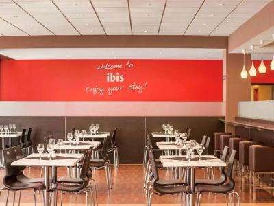 ibis - 11