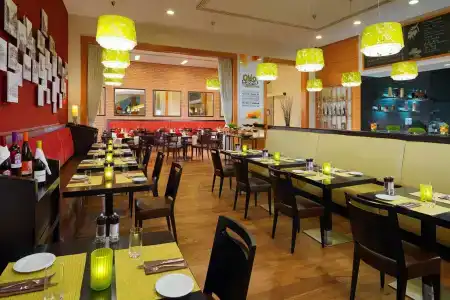 Courtyard by Marriott Budapest City Center - 24