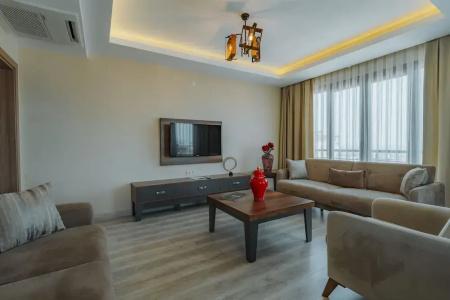 Empula & Residences - 128