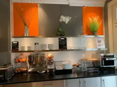 Henley House - 26