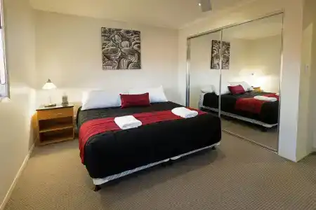Cardiff Executive - 5