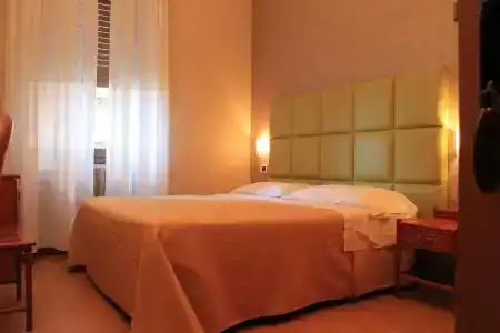 Kristina - 36