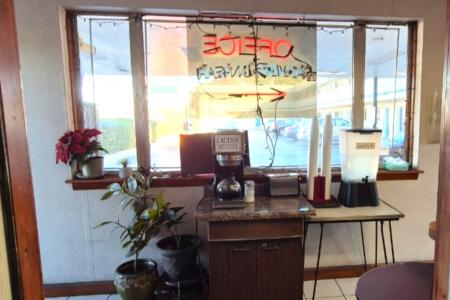 Edgebrook Motel - 12