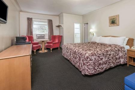 Knights Inn Ontario - 32