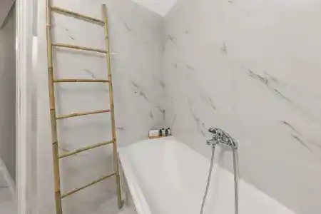 Athens Warehouse Boutique & Suites - 34
