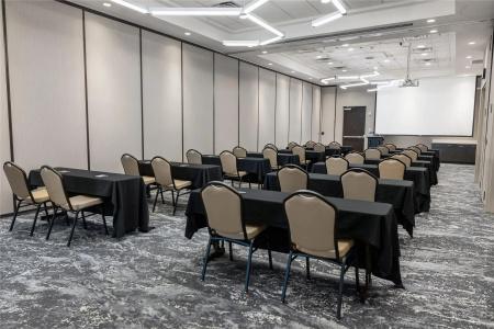 Hilton Garden Inn South - 45