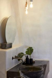 White Pearl Cavalieri - 108
