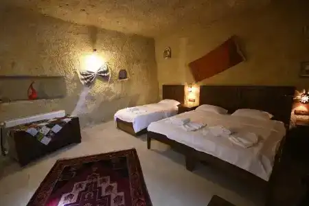 Seraphim Cave - 25