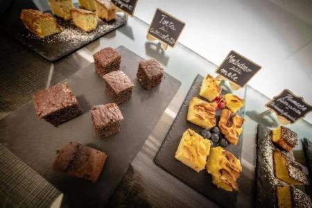 Hb Aosta & Balcony Spa - 11