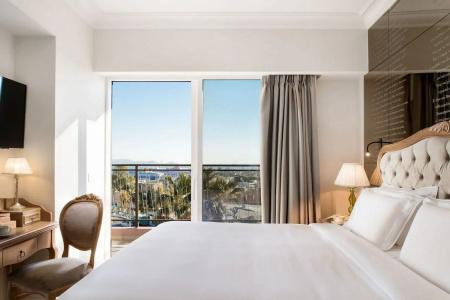 Legacy Gastro Suites - 35