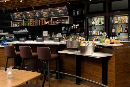 Courtyard by Marriott - 21