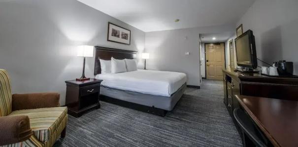 Country Inn & Suites by Radisson, at Mills, CA - 51