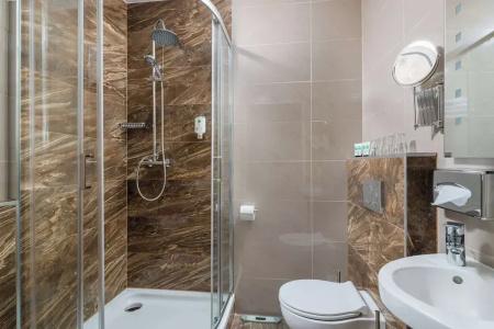 Best Western Plus Celebrity Suites - 47